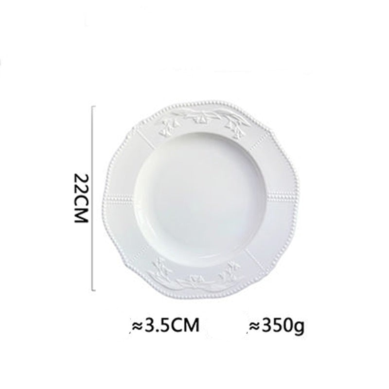 Релефни чинии с бяла лилия