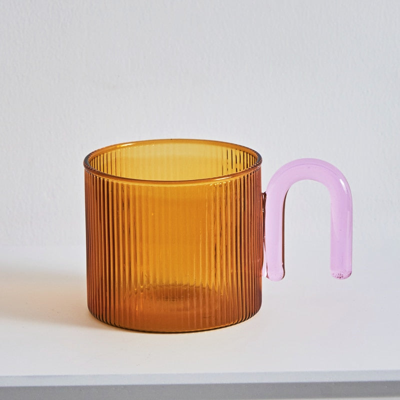 Regenbogen-Glasbecher