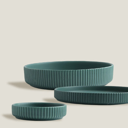 Green Stripe Round Dinner Plates