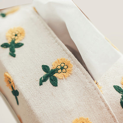 Daisy Embroidery Tissue Holder