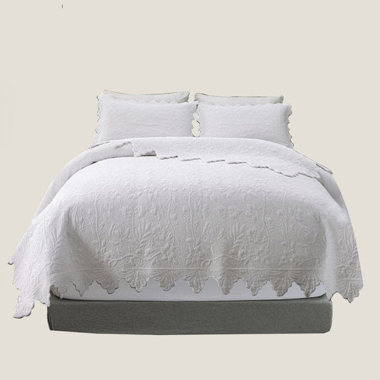 Комплект бяло покривало за легло с бродерия