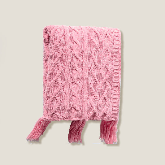 بطانية محبوكة باللون الوردي