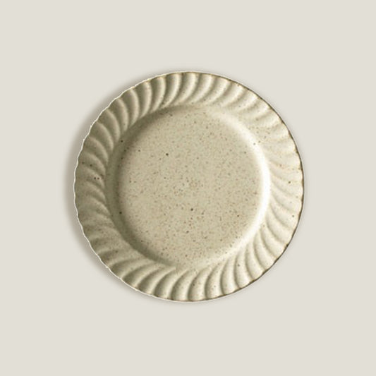 Cream Leaves Round Plates