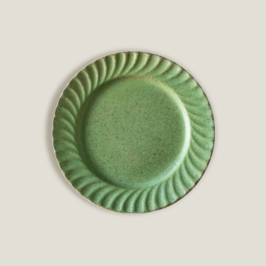 Green Leaves Round Plates