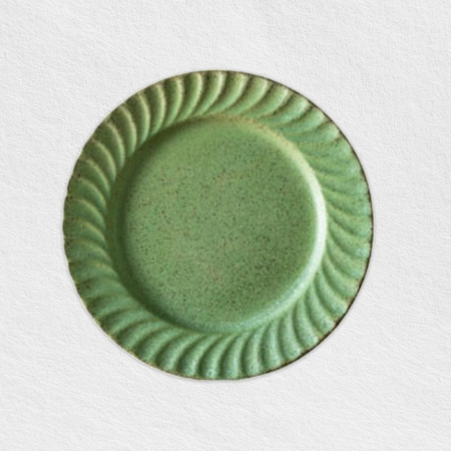 Green Leaves Round Plates