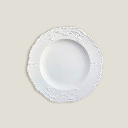 Platos Con Relieve De Lirio Blanco