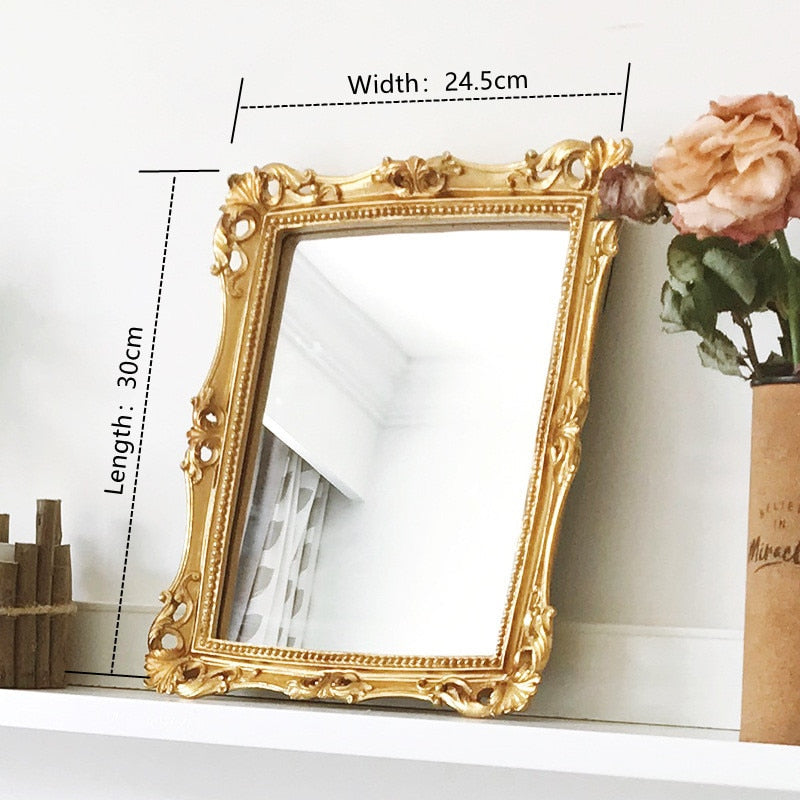 مرآة حائط ذهبية مستطيلة