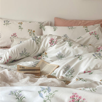 White Flower Pastoral Bedding Set