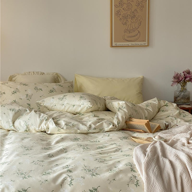 Beige Green Flower Bedding Set