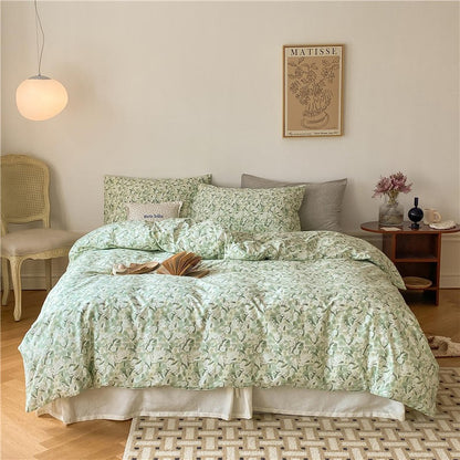 Green Pastoral Bedding Set