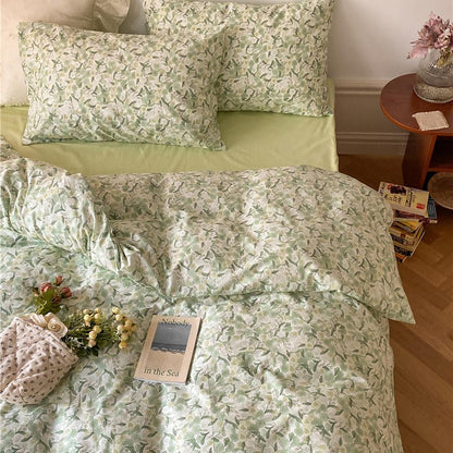 Green Pastoral Bedding Set