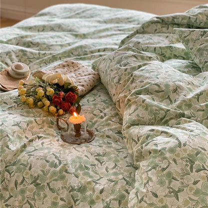 Green Pastoral Bedding Set